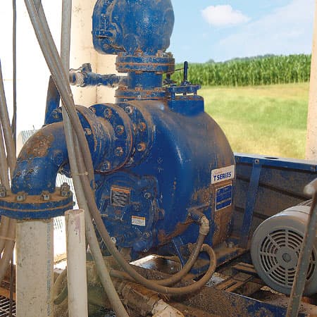 Agricultural irrigation pump systems