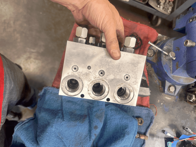 Red block component detail